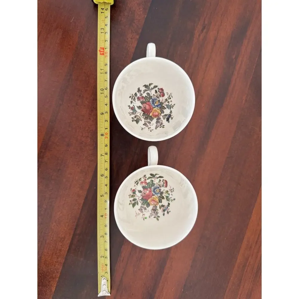 Wedgwood Edme Conway AK8384 Teacups Set of 2 Vintage England Floral Ribbed GUC
